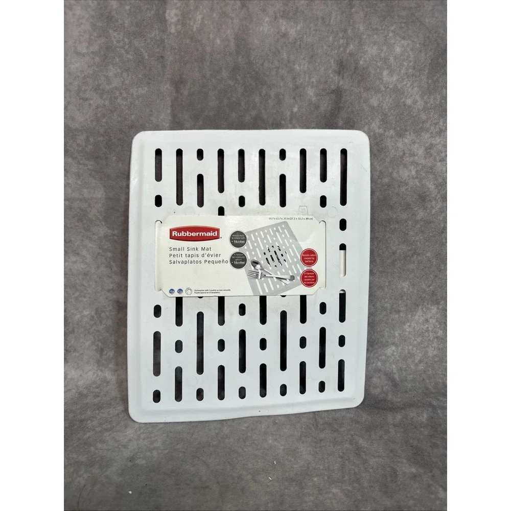 White Rubbermaid Small Sink Mat Rubber Dish Protector 10.7 x 12.7 in NEW htf